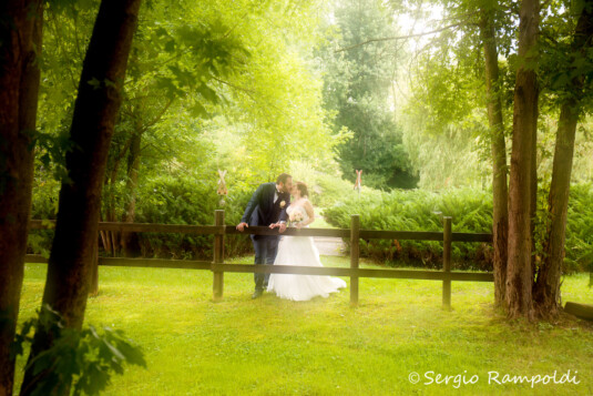 Reportage fotografico del matrimonio di Simona e Daniele celebrato a Bresso e festeggiato all’Agriturismo Rosmari Vallino a Casarile.