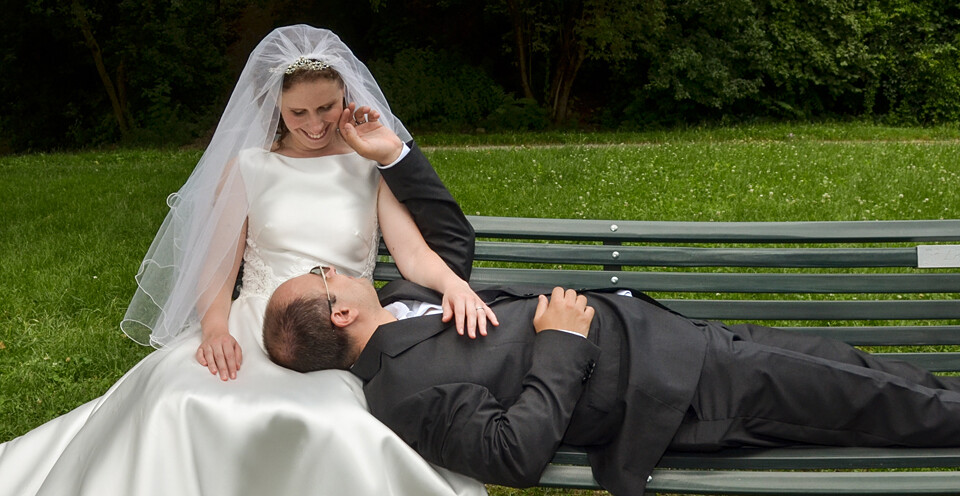 Matrimonio religioso a Milano – Federica e Roberto hanno celebrato il loro amore con una cerimonia intima e toccante nel cuore della città, senza ricevimento a causa delle restrizioni Covid. Un momento autentico e carico di emozione, testimoniato da un servizio che racconta la bellezza dell’essenziale. Fotografia di matrimonio semplice ed elegante, realizzata durante la pandemia.